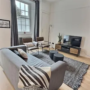 Apartment Luxury Quiet 2 Bed, Exeter