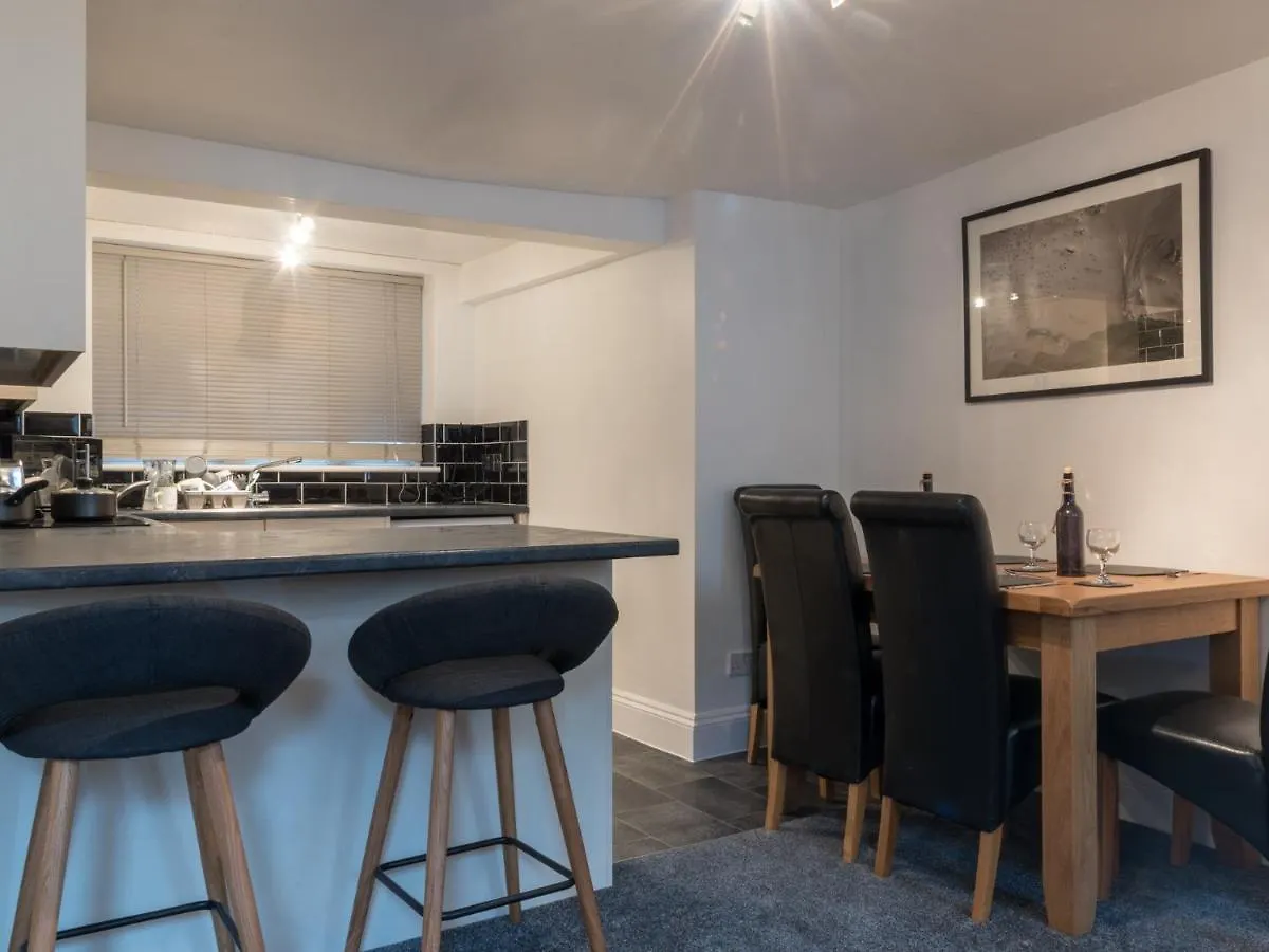 Southernhay Basement Apartment Exeter